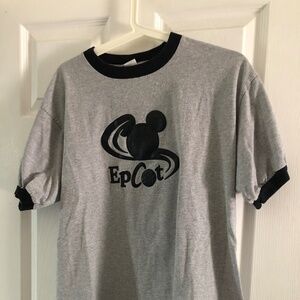Disney World Mens VTG Mickey Mouse EPCOT Embossed Logo T-Shirt - Size L